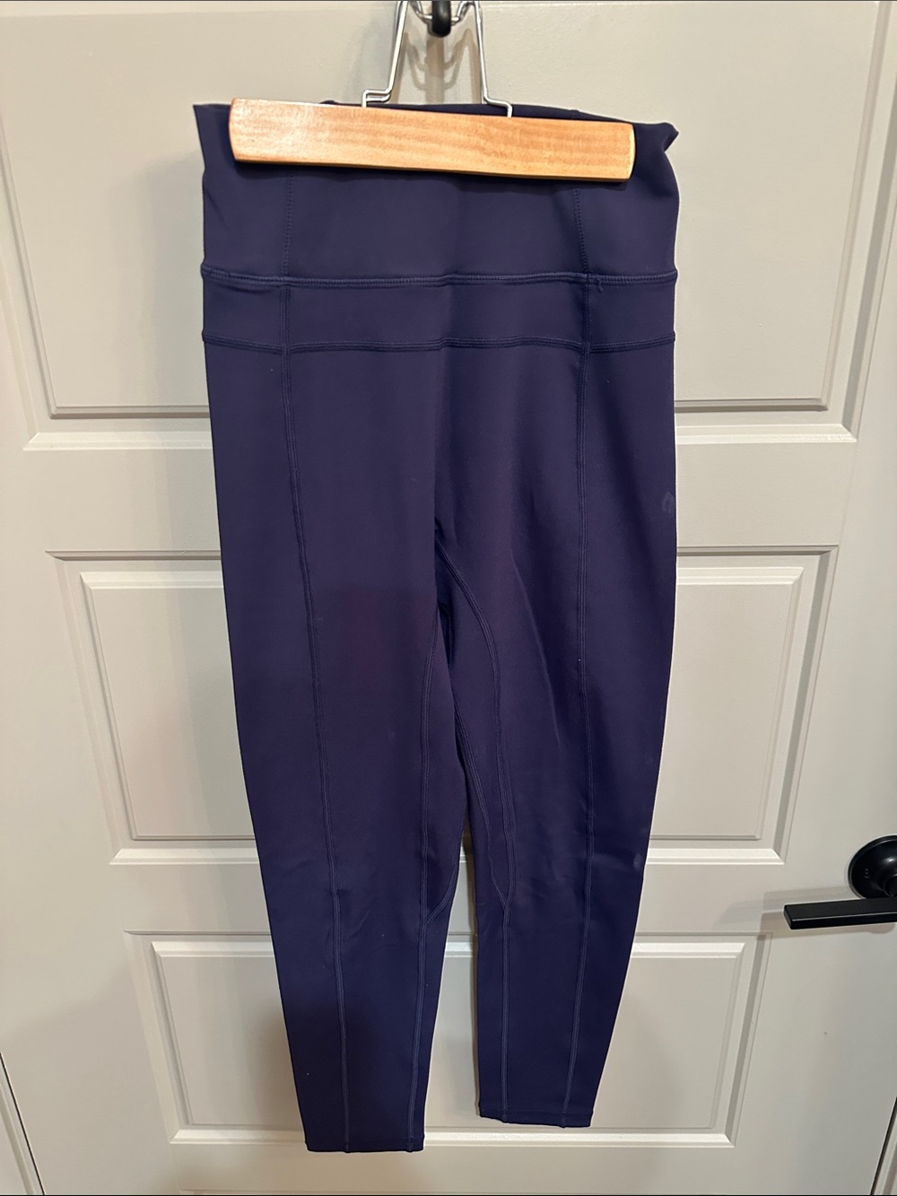 Ptula Julianne - Women's High-Rise Capri Navy Performance Leggings
